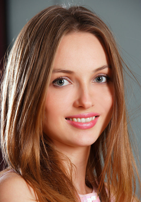 Лариса, 25